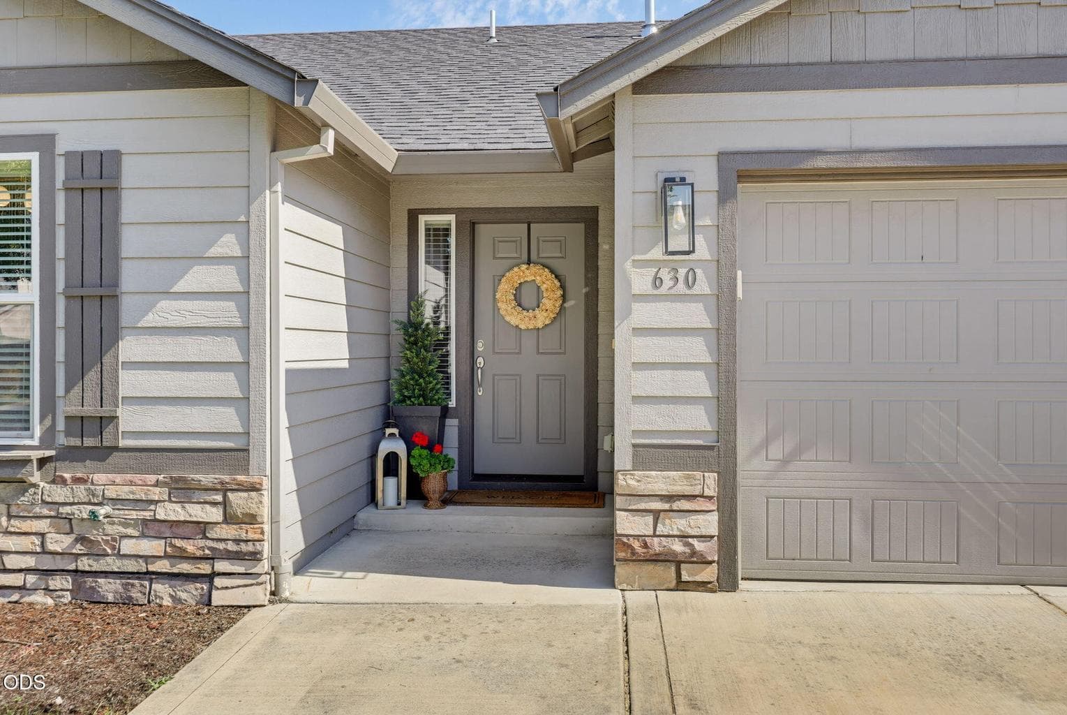 Photo of 630 Woodlark 3 of 34