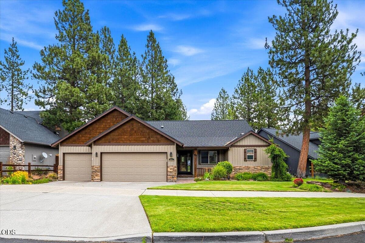 Photo of 61274 Columbine Lane 42 of 42