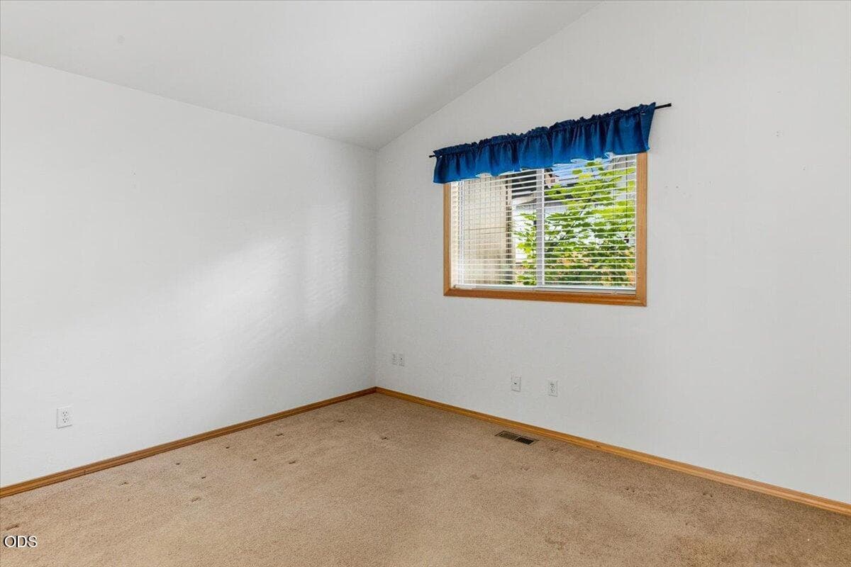 Photo of 61274 Columbine Lane 19 of 42