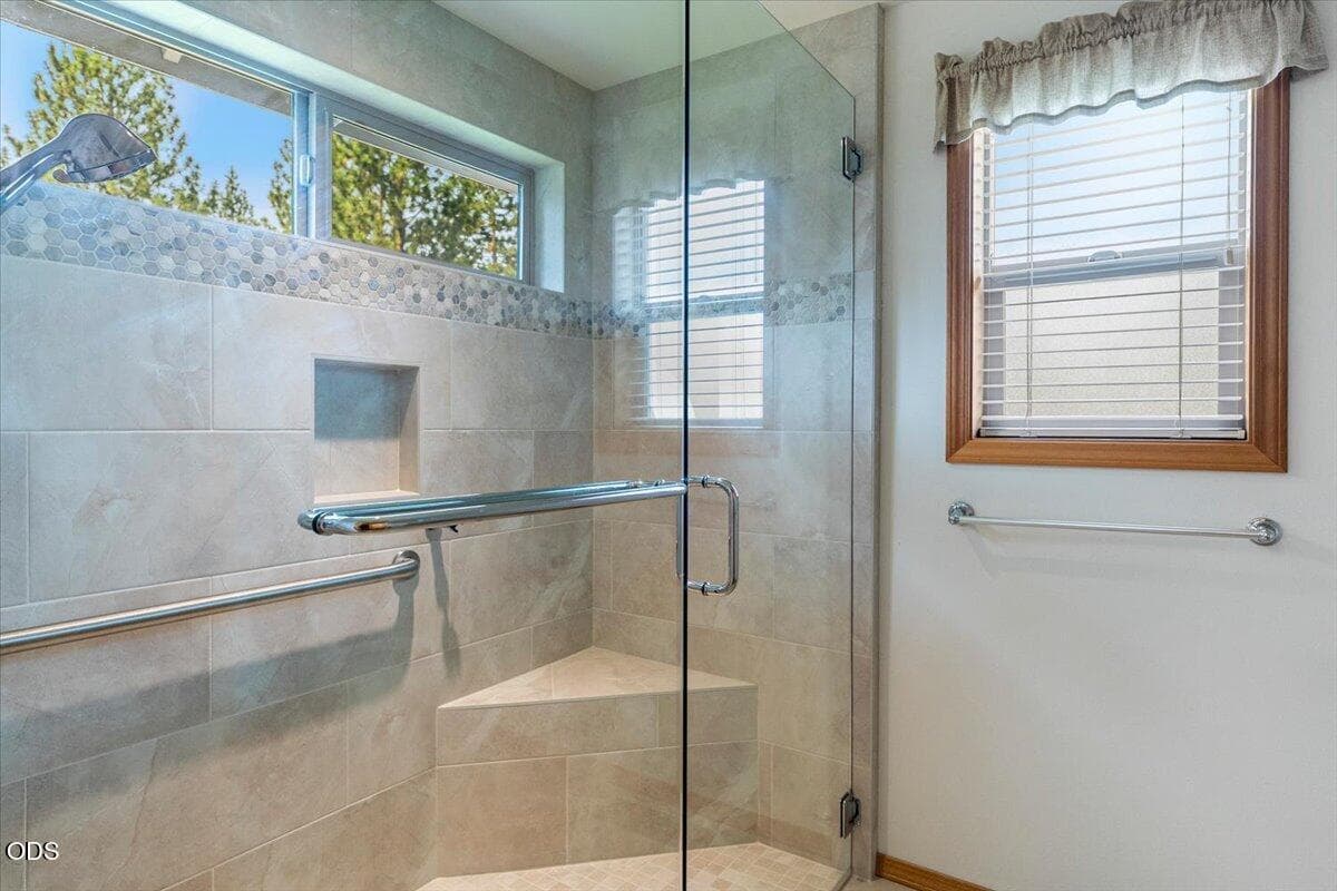 Photo of 61274 Columbine Lane 25 of 42