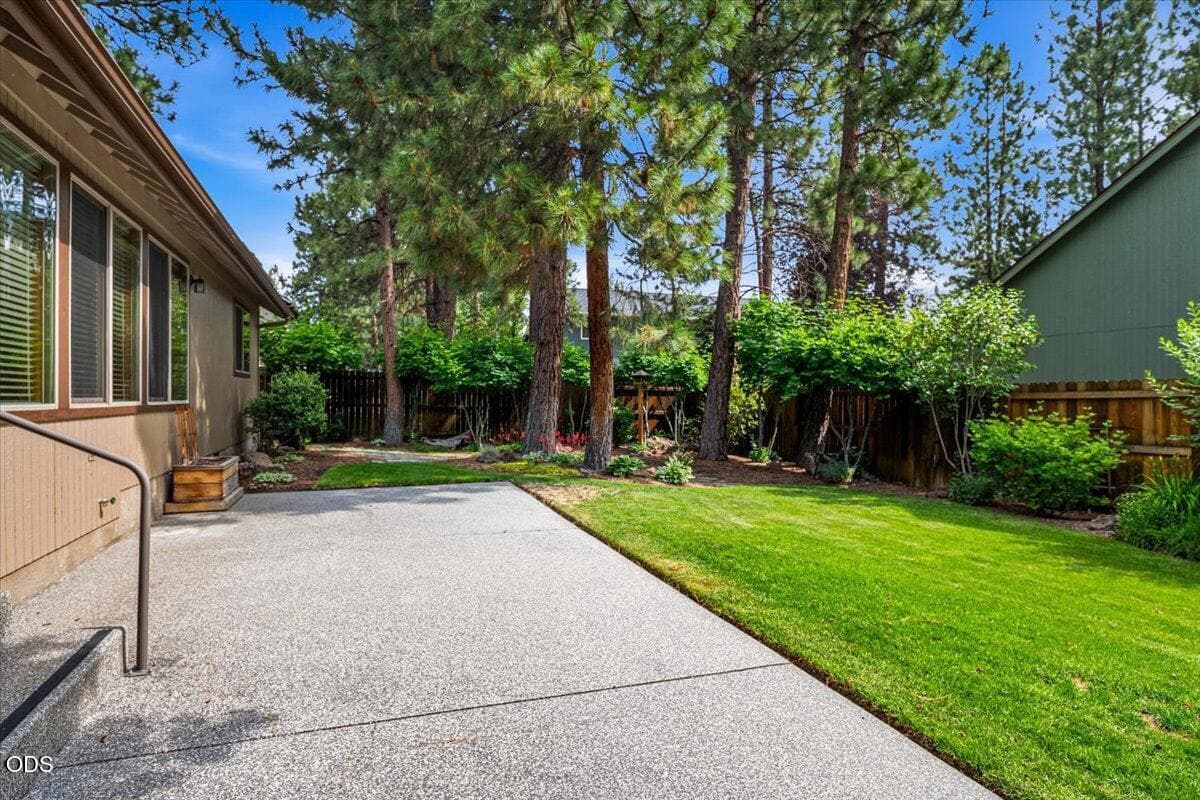 Photo of 61274 Columbine Lane 32 of 42