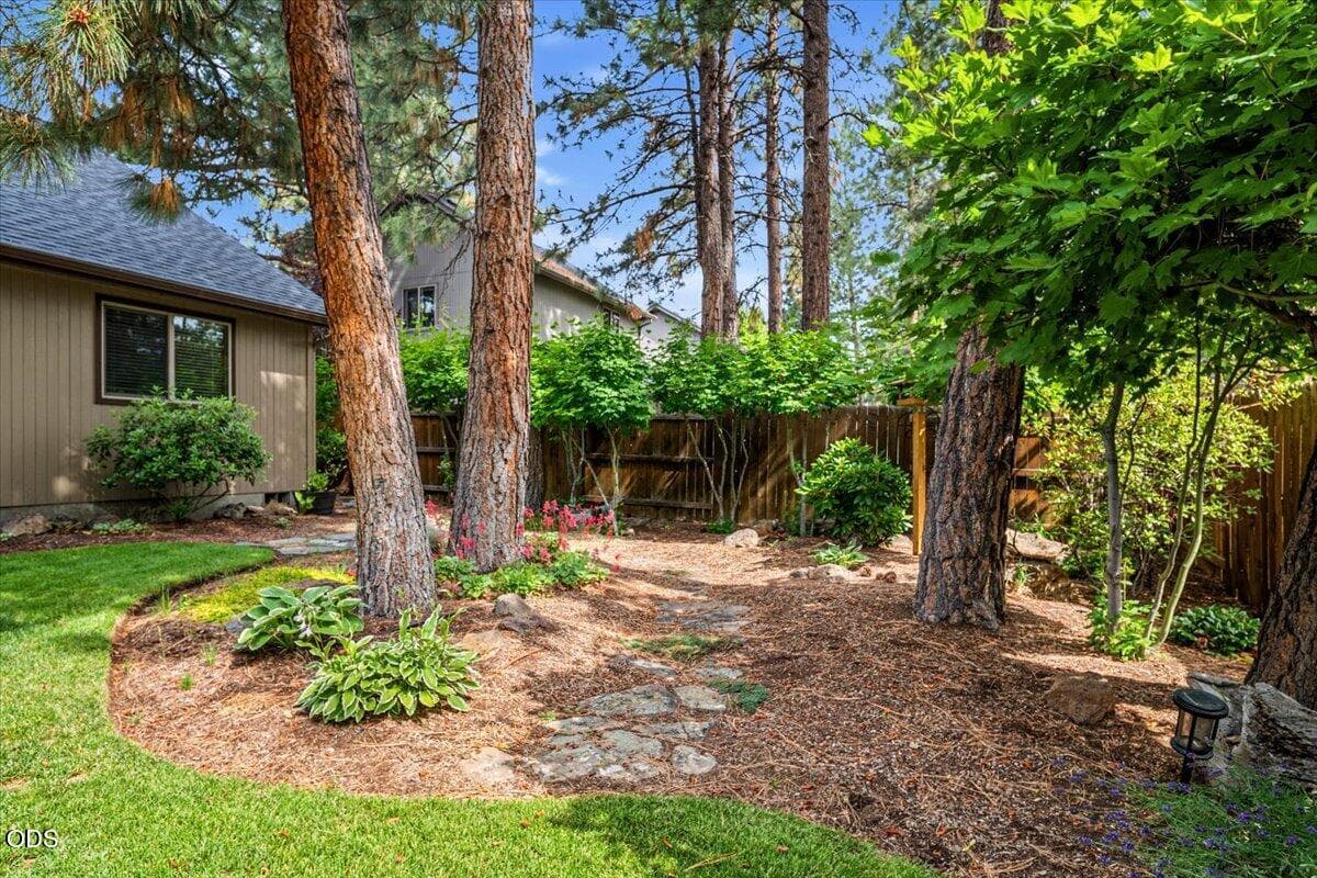 Photo of 61274 Columbine Lane 37 of 42
