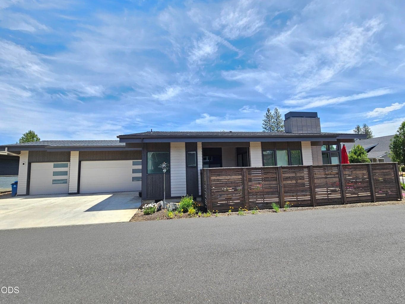 Photo of 304 Clearpine 5 of 20