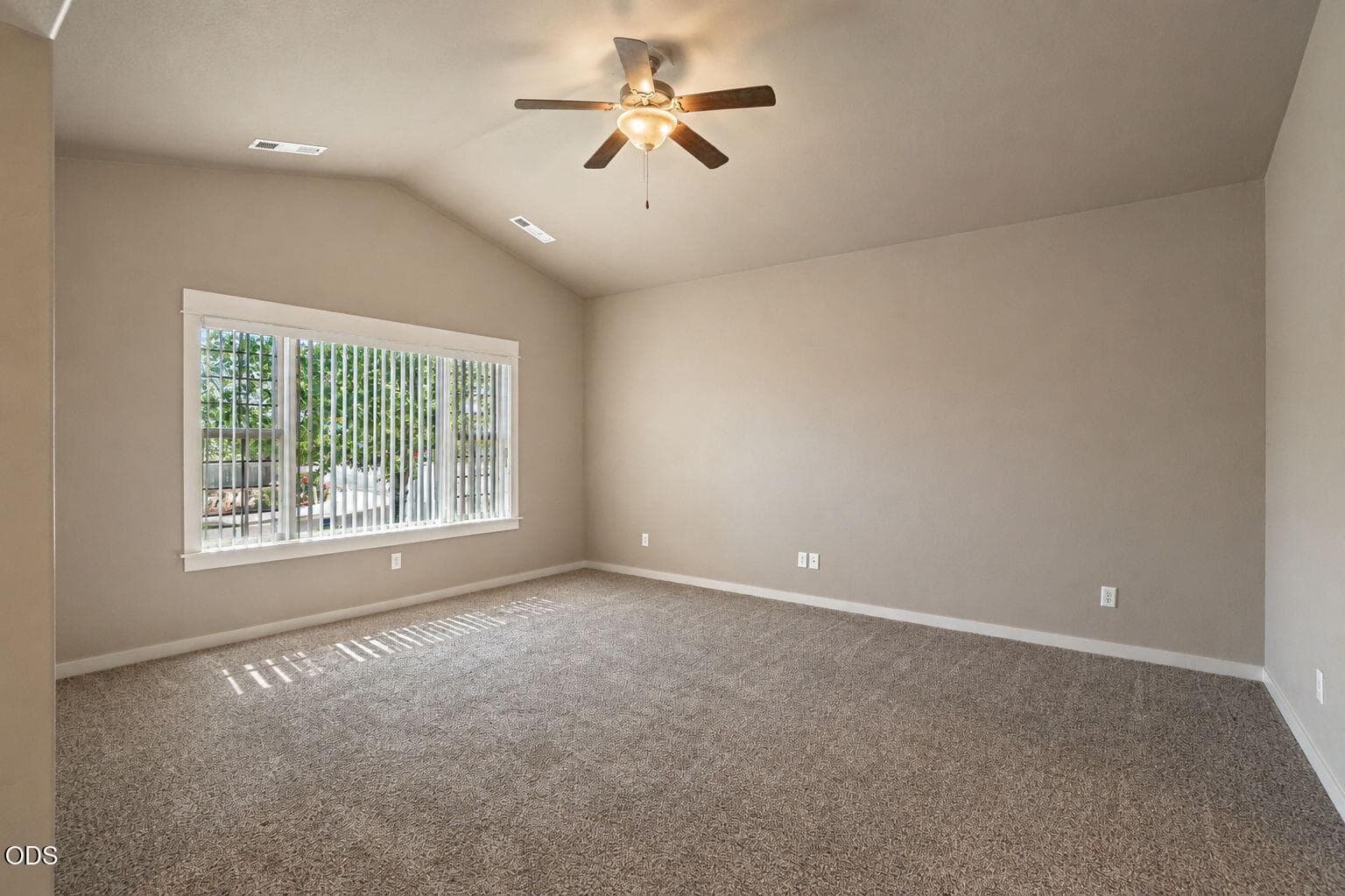 Photo of 1311 Swayze 4 of 24