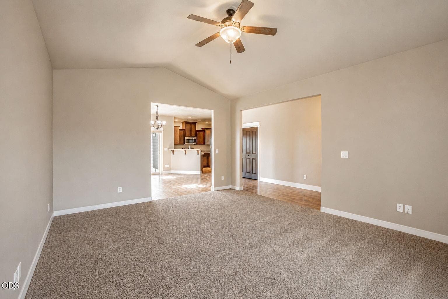 Photo of 1311 Swayze 5 of 24
