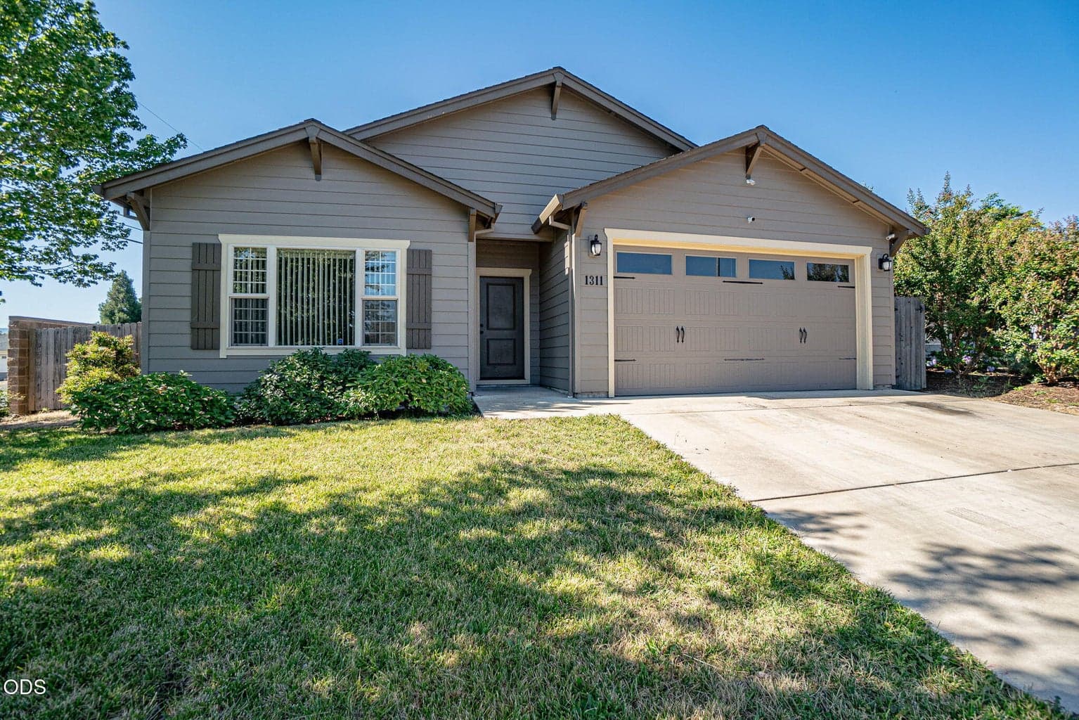 Photo of 1311 Swayze 1 of 24