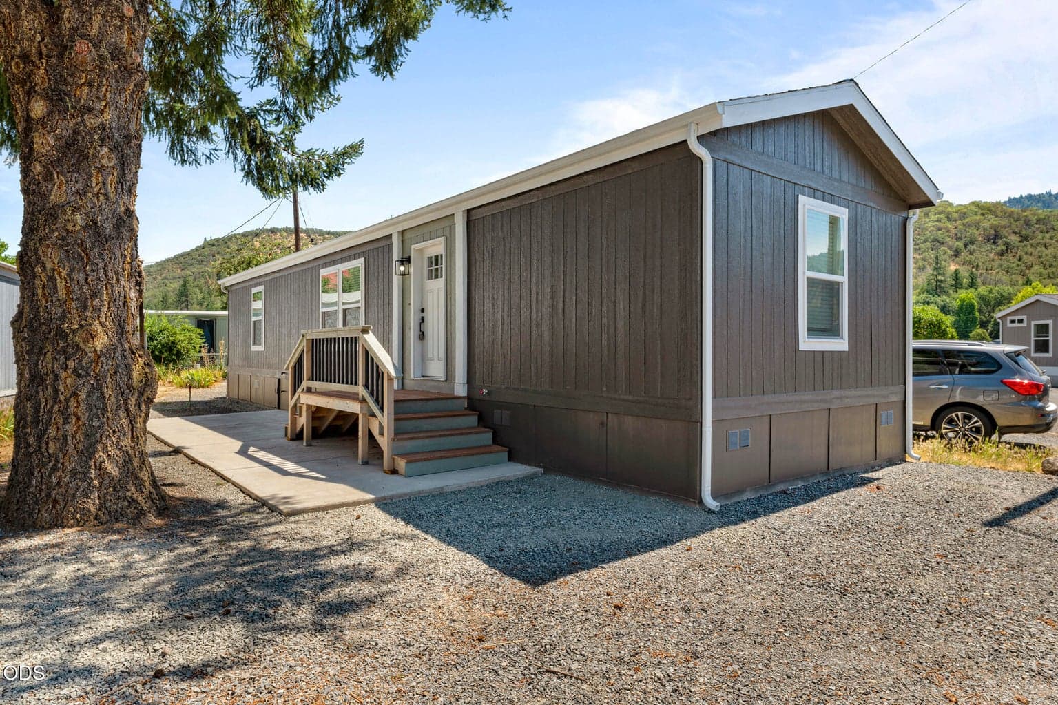 Photo of 2097 Rogue River 3 of 19