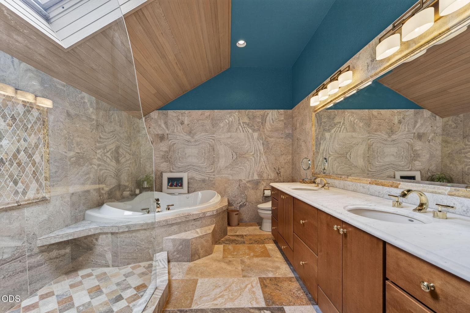 Photo of 20369 Big Bear Court 14 of 82