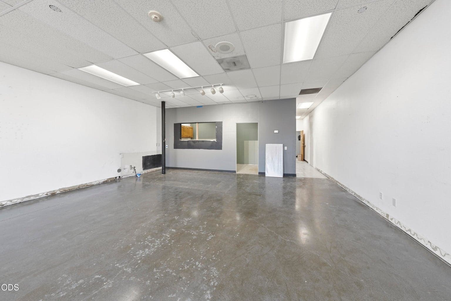 Photo of 1205 Plaza 4 of 25