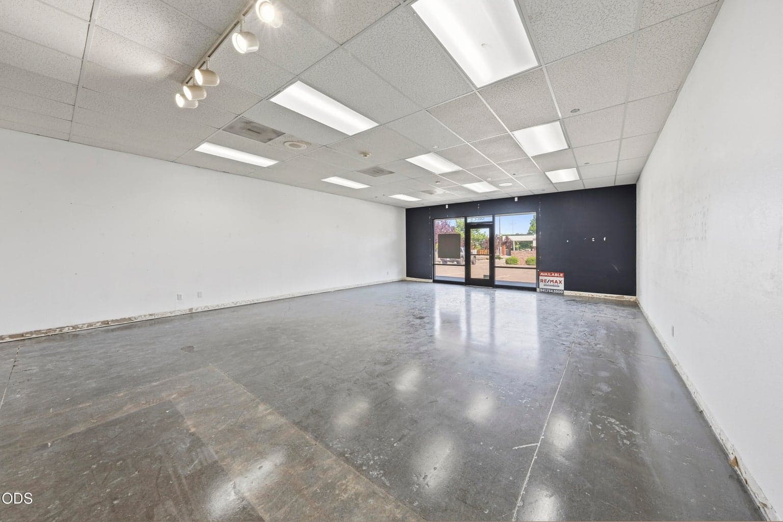 Photo of 1205 Plaza 5 of 25