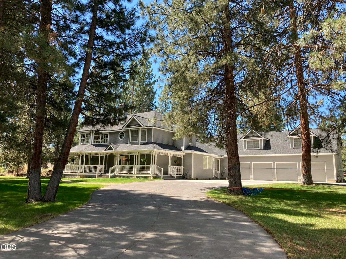 Photo of 60287 Tall Pine Avenue 2 of 3