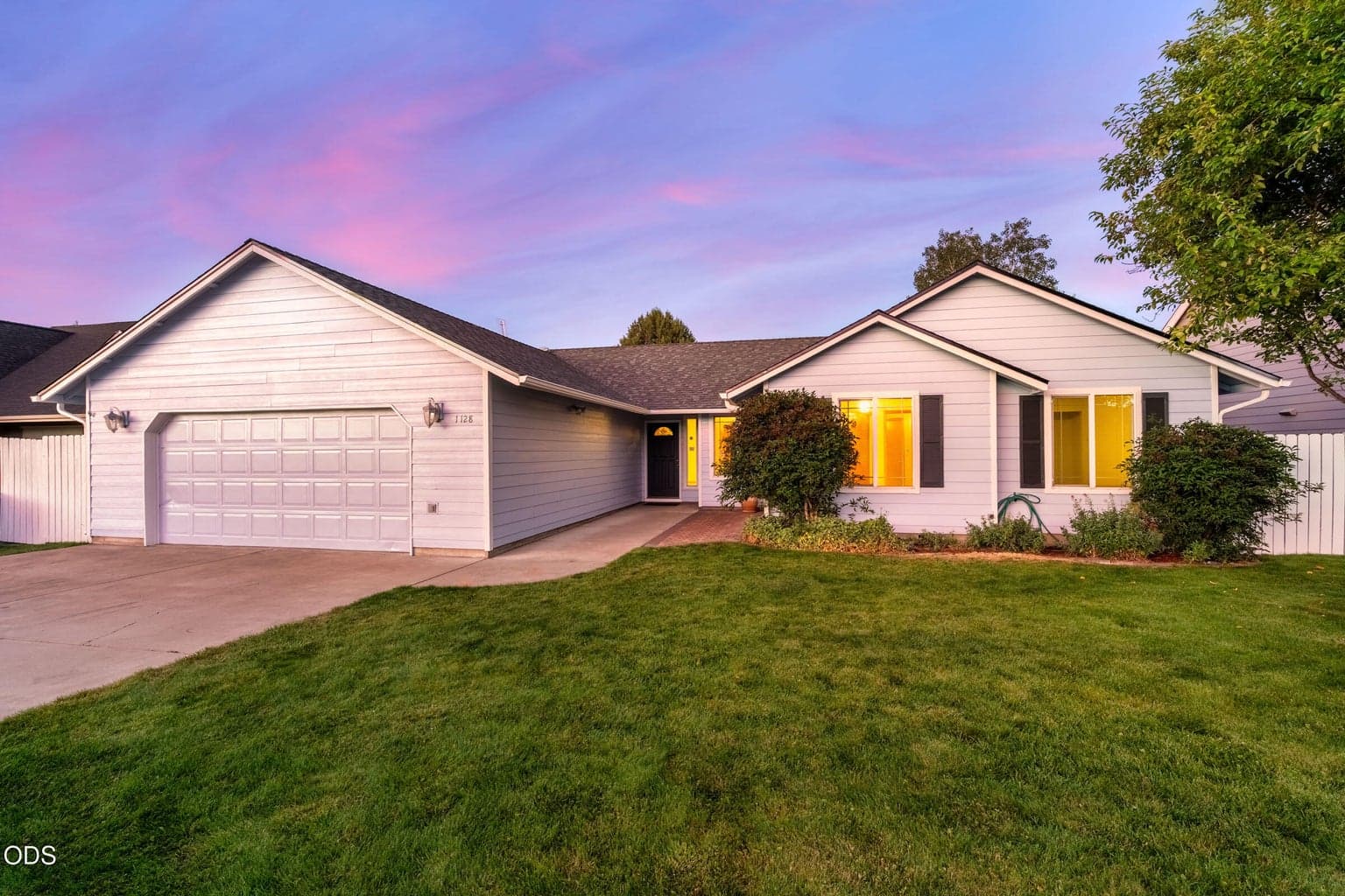 Photo of 1128 Rimrock 1 of 49