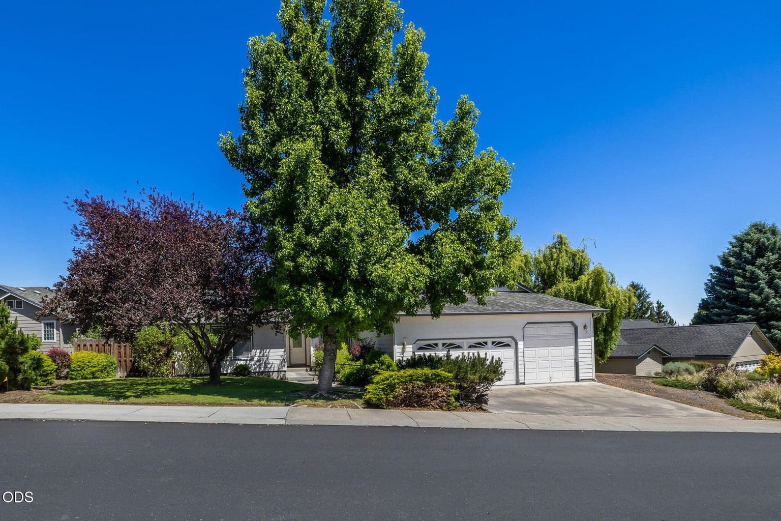 Photo of 4255 Ben Hogan Drive 3 of 49