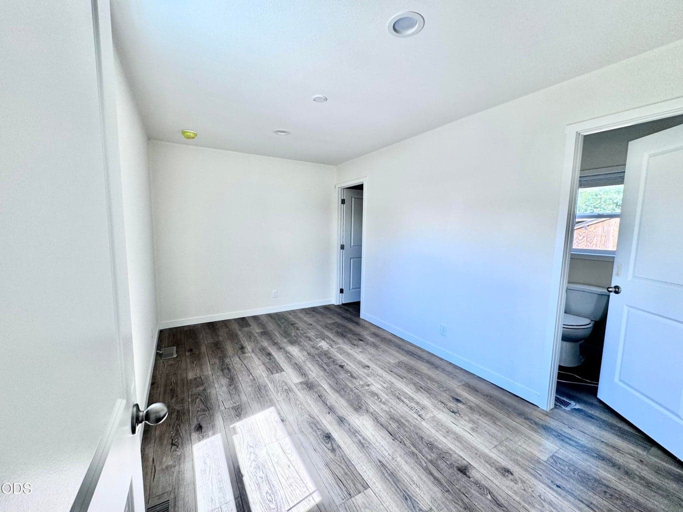 Photo of 2241 Greensprings 4 of 7