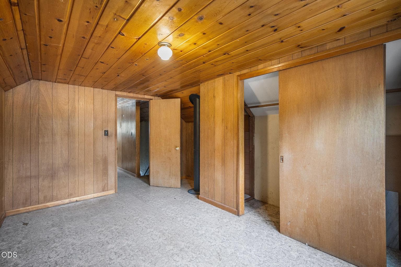 Photo of 455 NE Dekalb Avenue 13 of 24