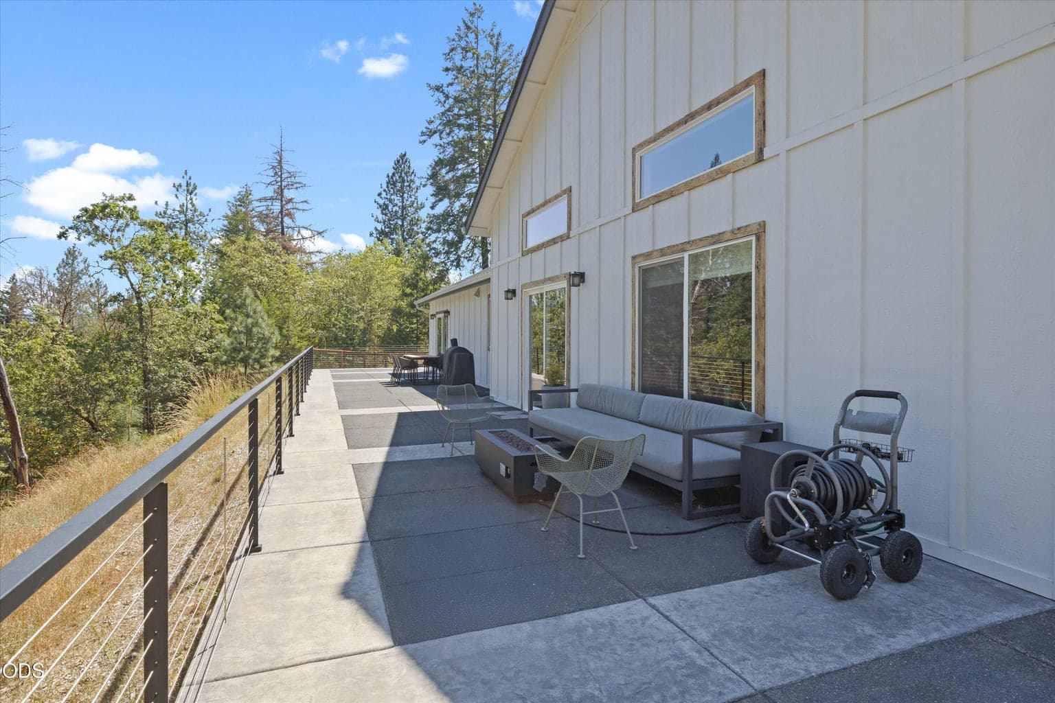 Photo of 922 Palomino Drive 5 of 52