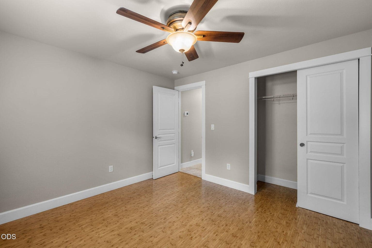 Photo of 2041 SW Obsidian Avenue 26 of 49