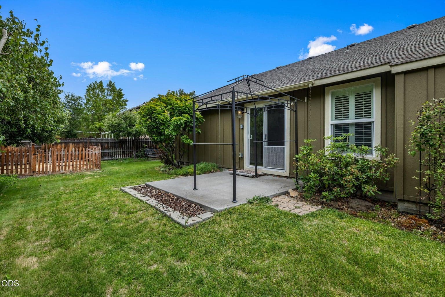 Photo of 2041 SW Obsidian Avenue 36 of 49