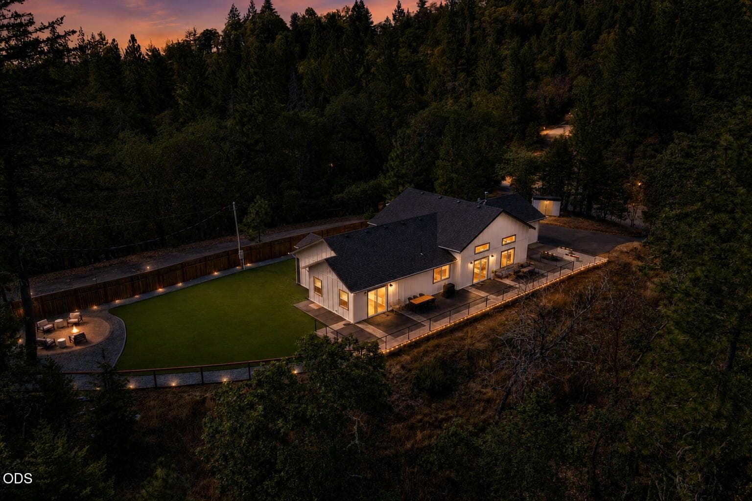 Photo of 922 Palomino Drive 1 of 52