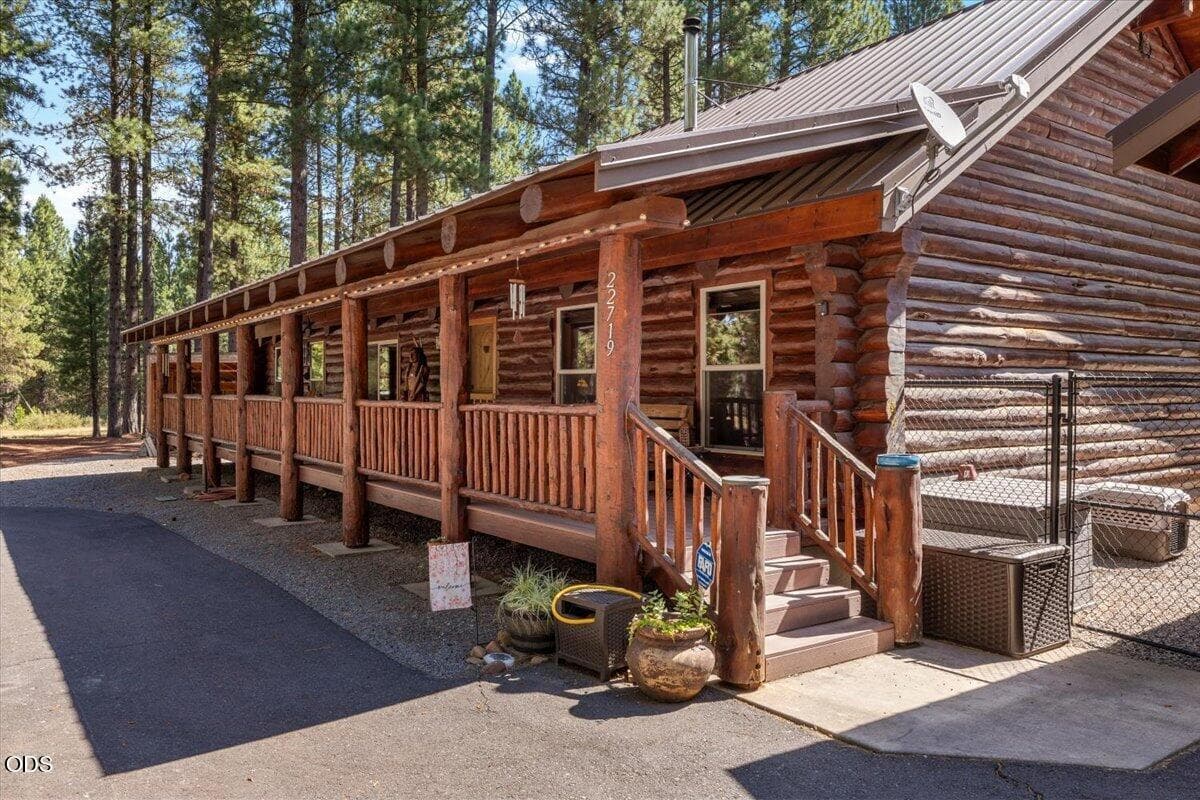 Photo of 22719 Horseshoe 2 of 47