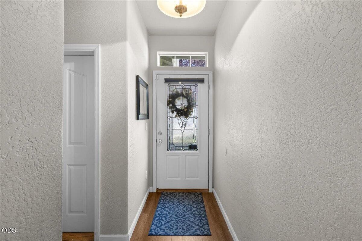 Photo of 1508 Hollyhock Drive 5 of 24