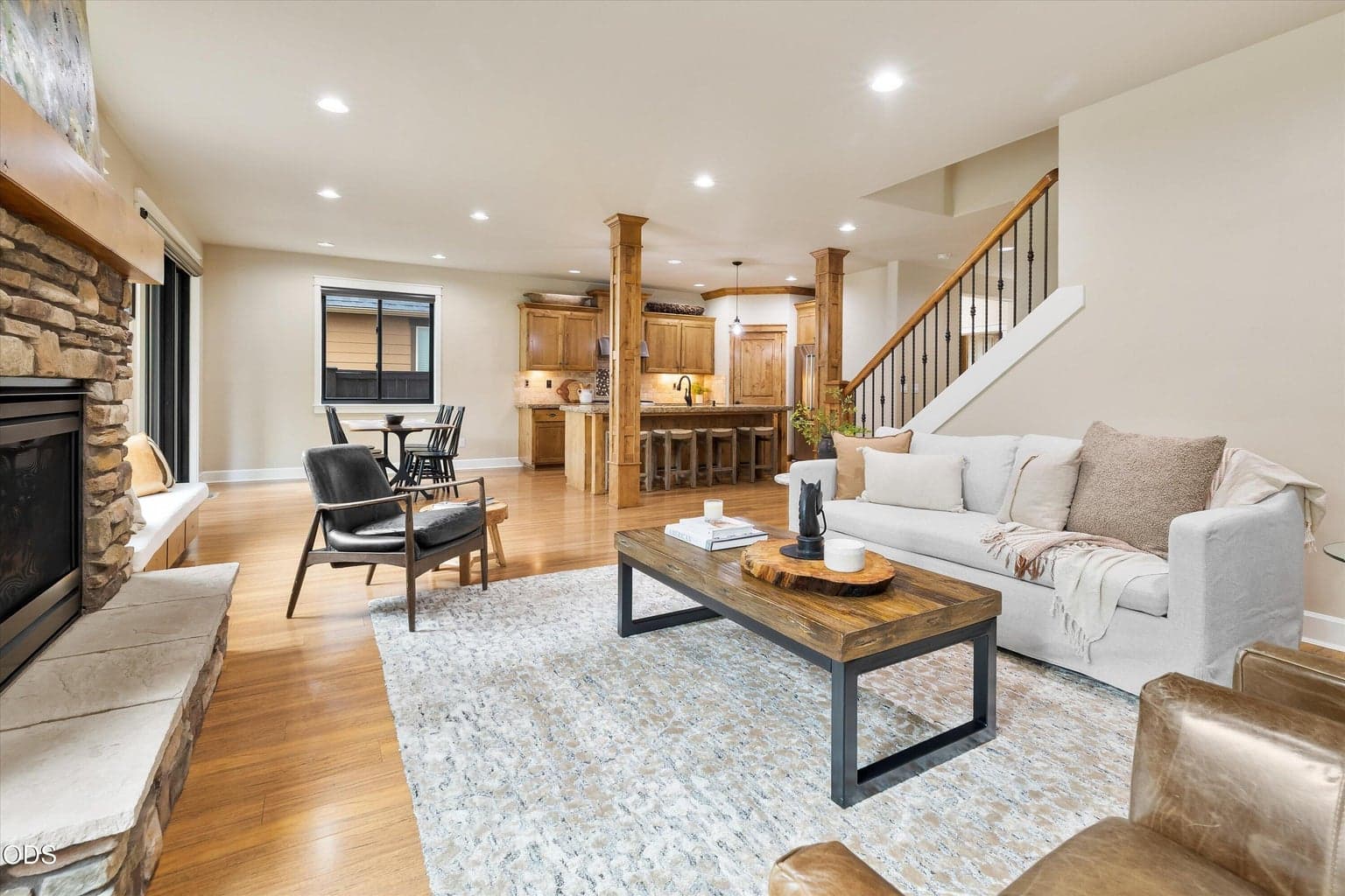 Photo of 20158 Stonegate Drive 8 of 66