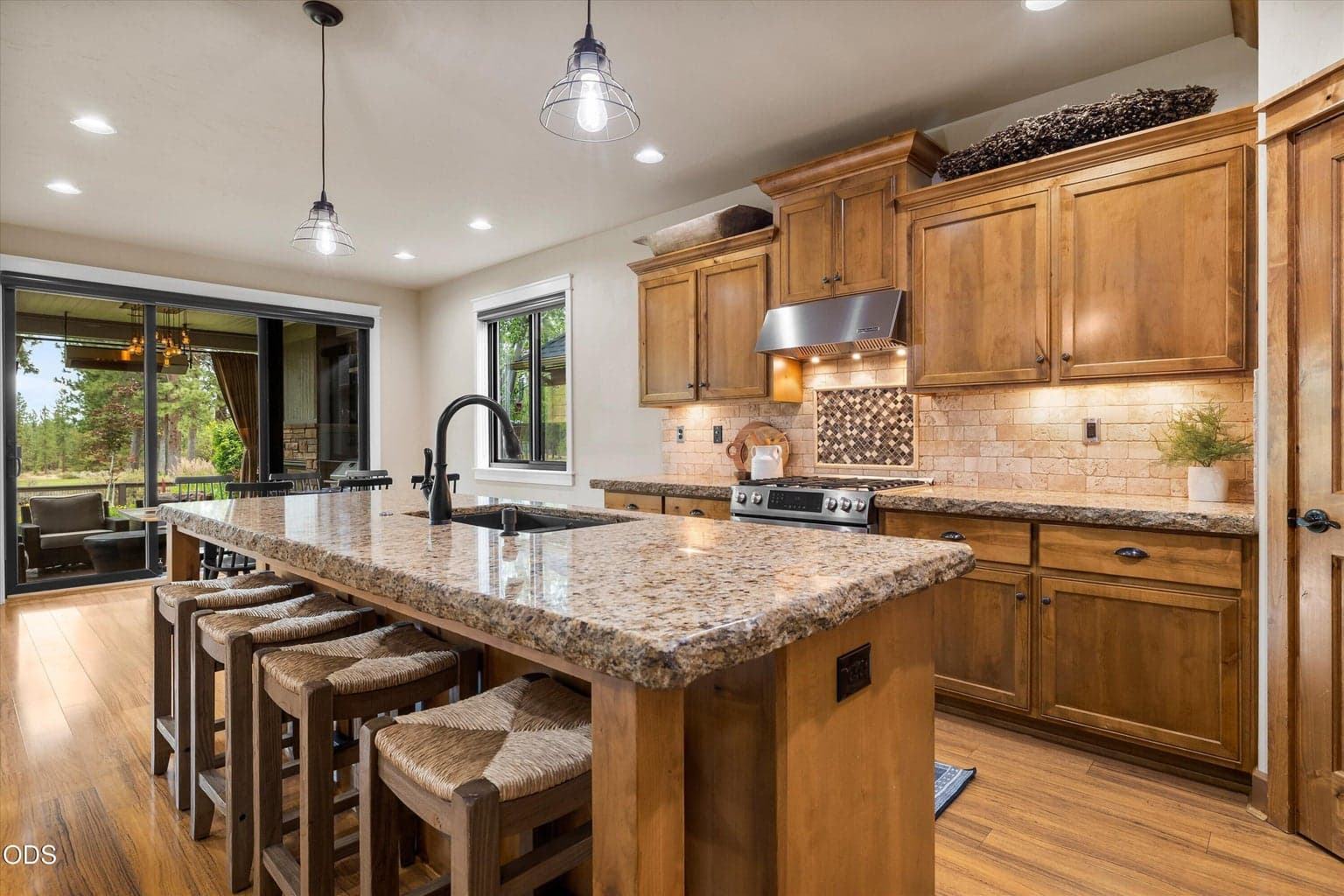 Photo of 20158 Stonegate Drive 11 of 66