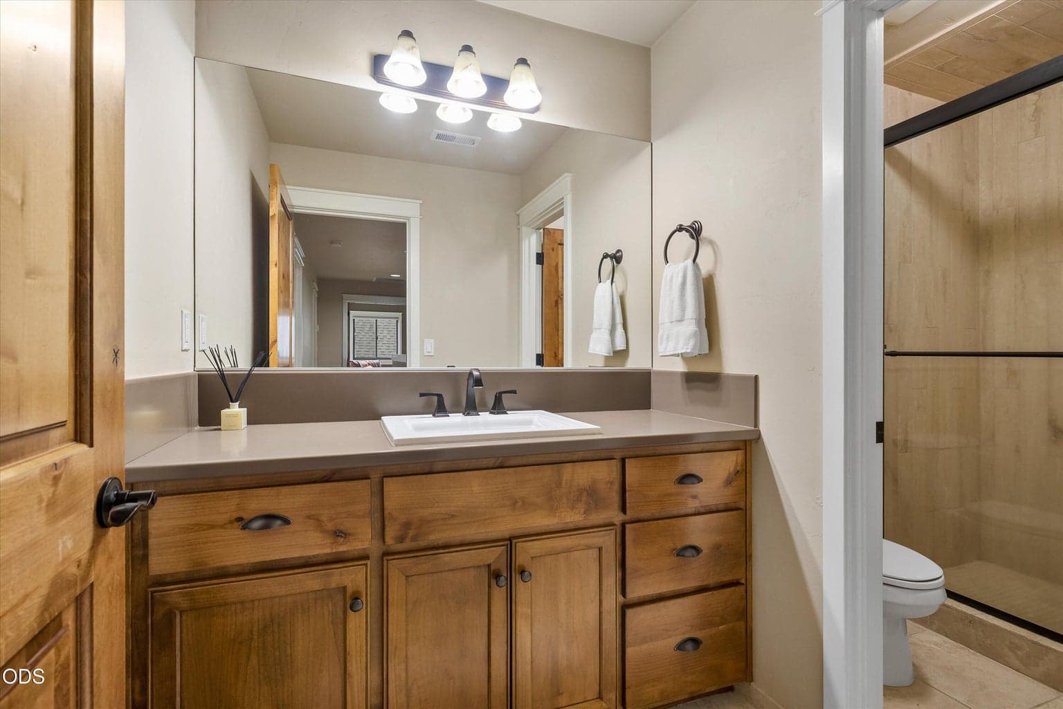 Photo of 20158 Stonegate Drive 24 of 66