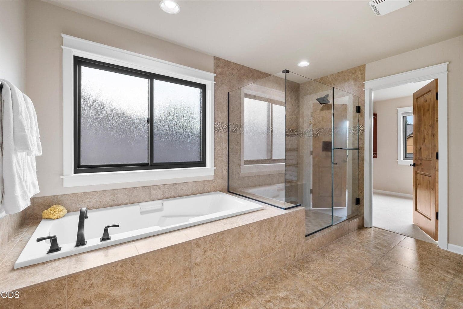Photo of 20158 Stonegate Drive 38 of 66
