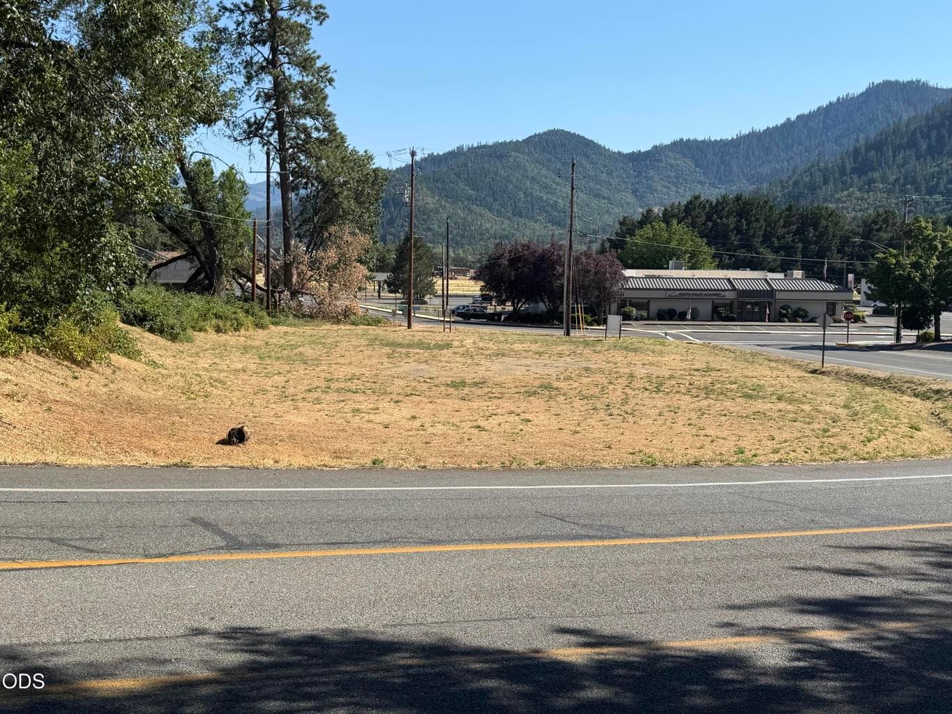 Photo of 100 Wards Creek 2 of 6