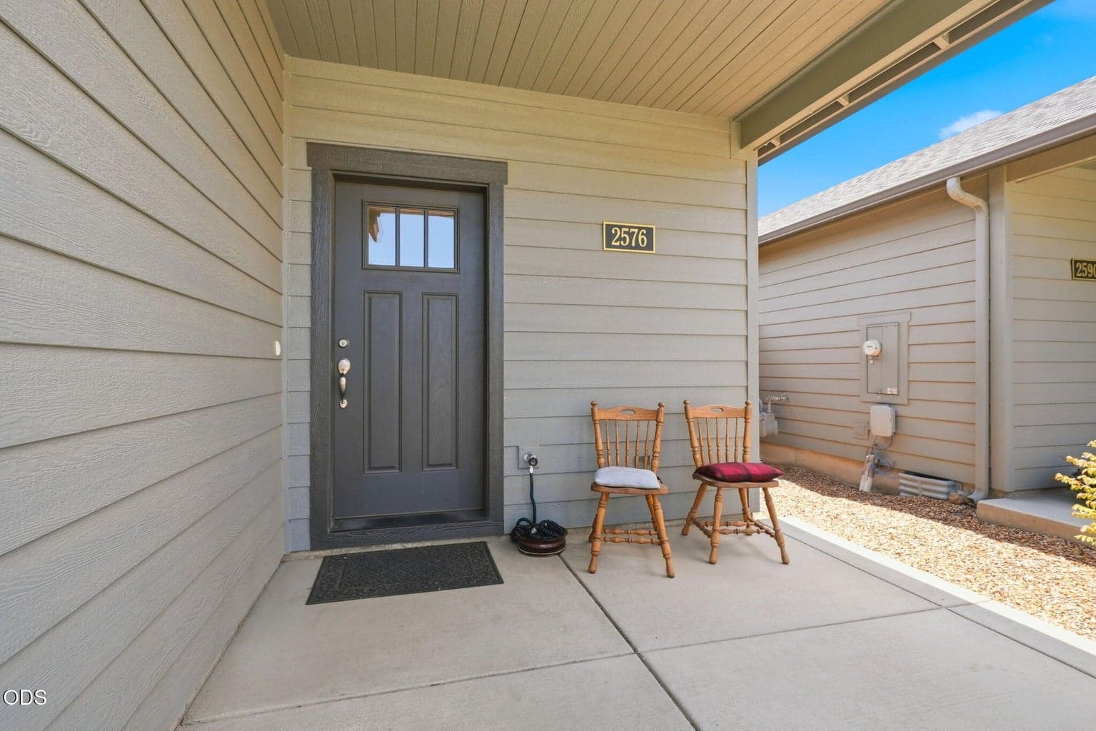 Photo of 2576 Teak 3 of 37