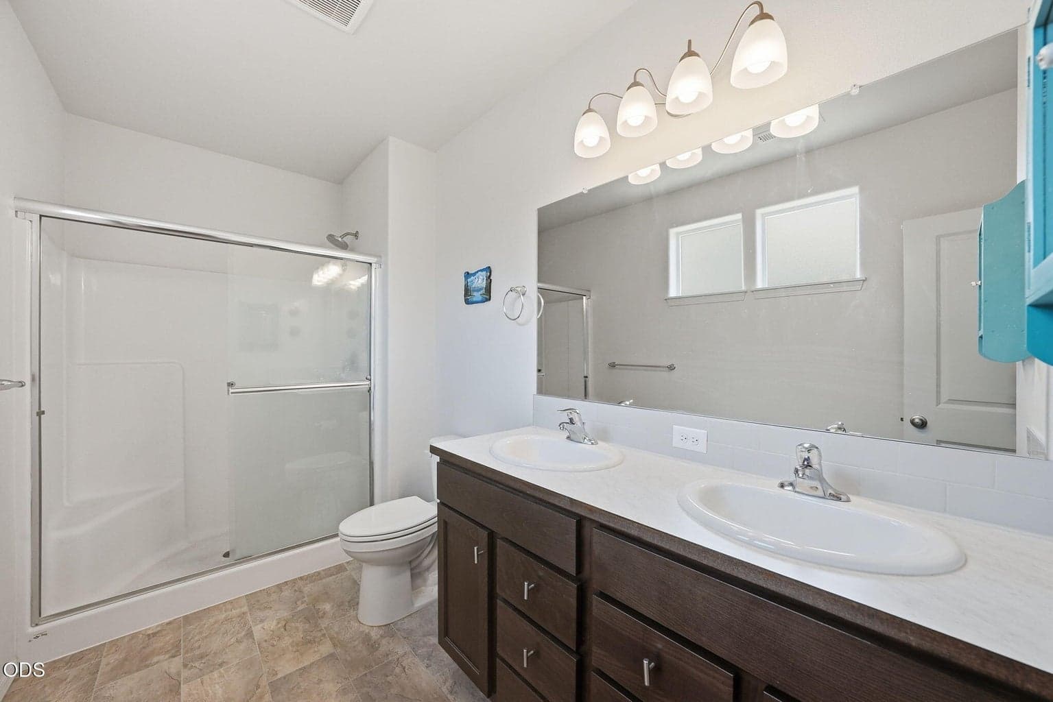 Photo of 2576 NW Teak Place 17 of 37