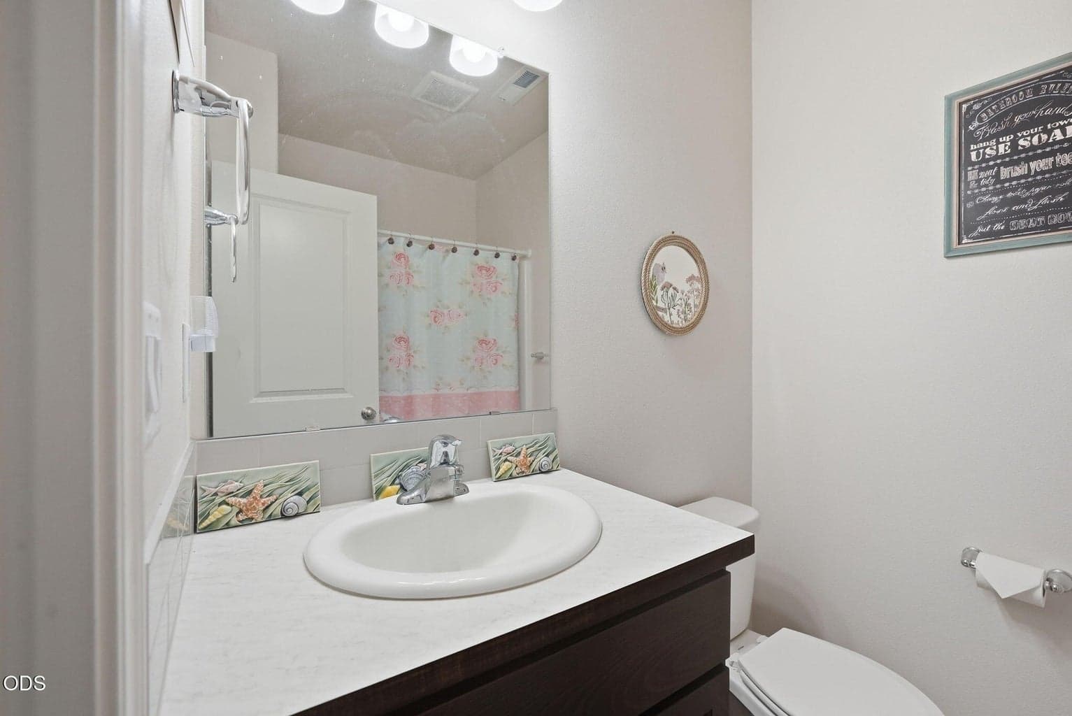 Photo of 2576 NW Teak Place 20 of 37