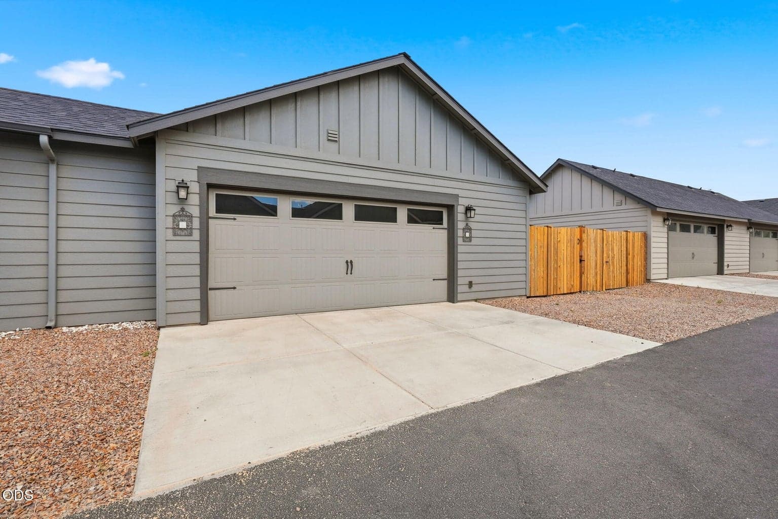 Photo of 2576 NW Teak Place 28 of 37