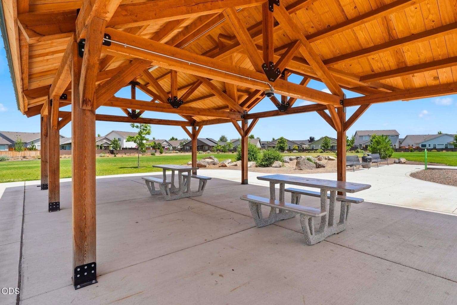 Photo of 2576 NW Teak Place 33 of 37