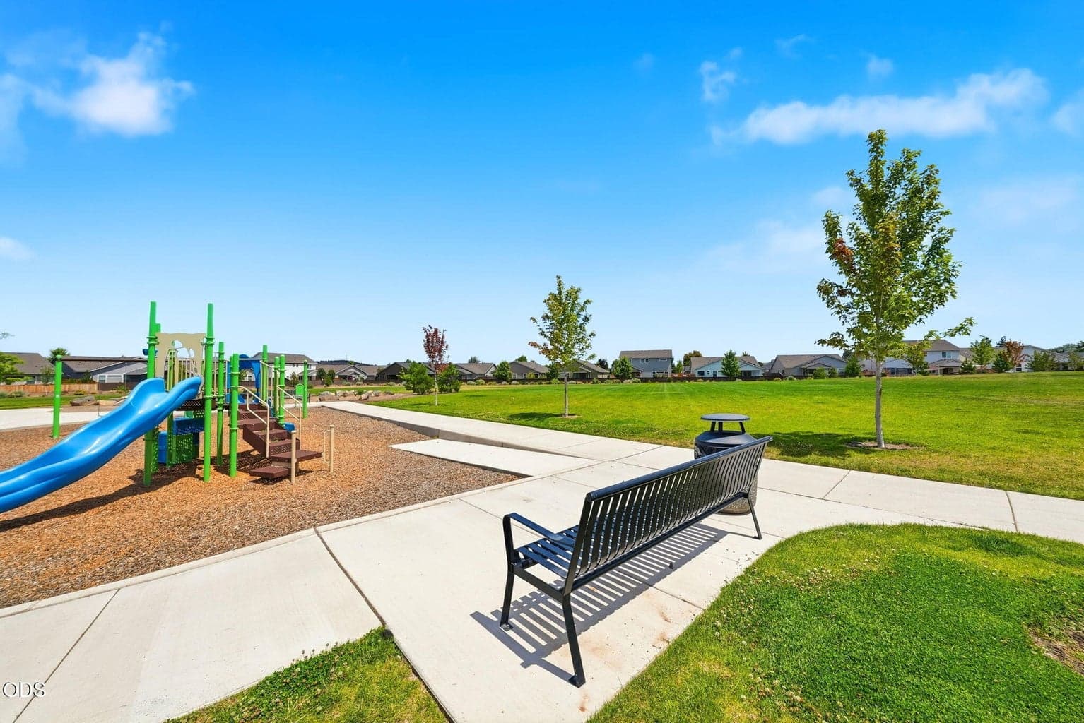 Photo of 2576 NW Teak Place 37 of 37