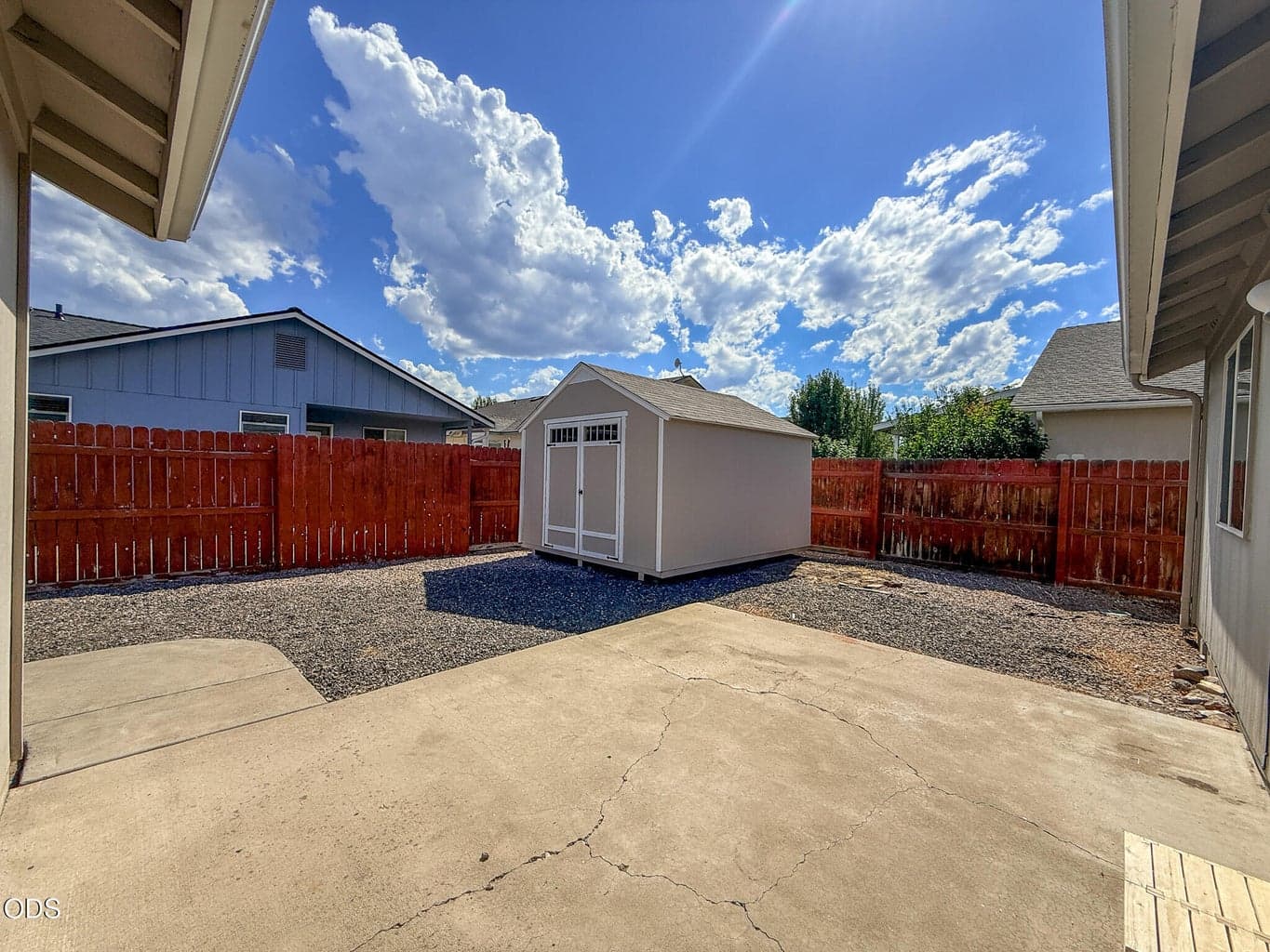 Photo of 758 NE Sandstone Court 16 of 16