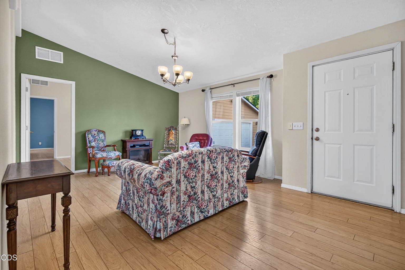 Photo of 2681 Agate Meadows Drive 2 of 35