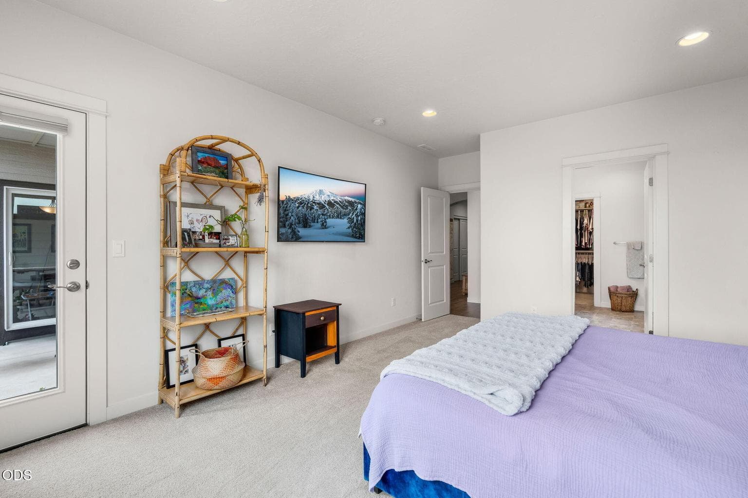 Photo of 1546 NW Varnish Place 13 of 28