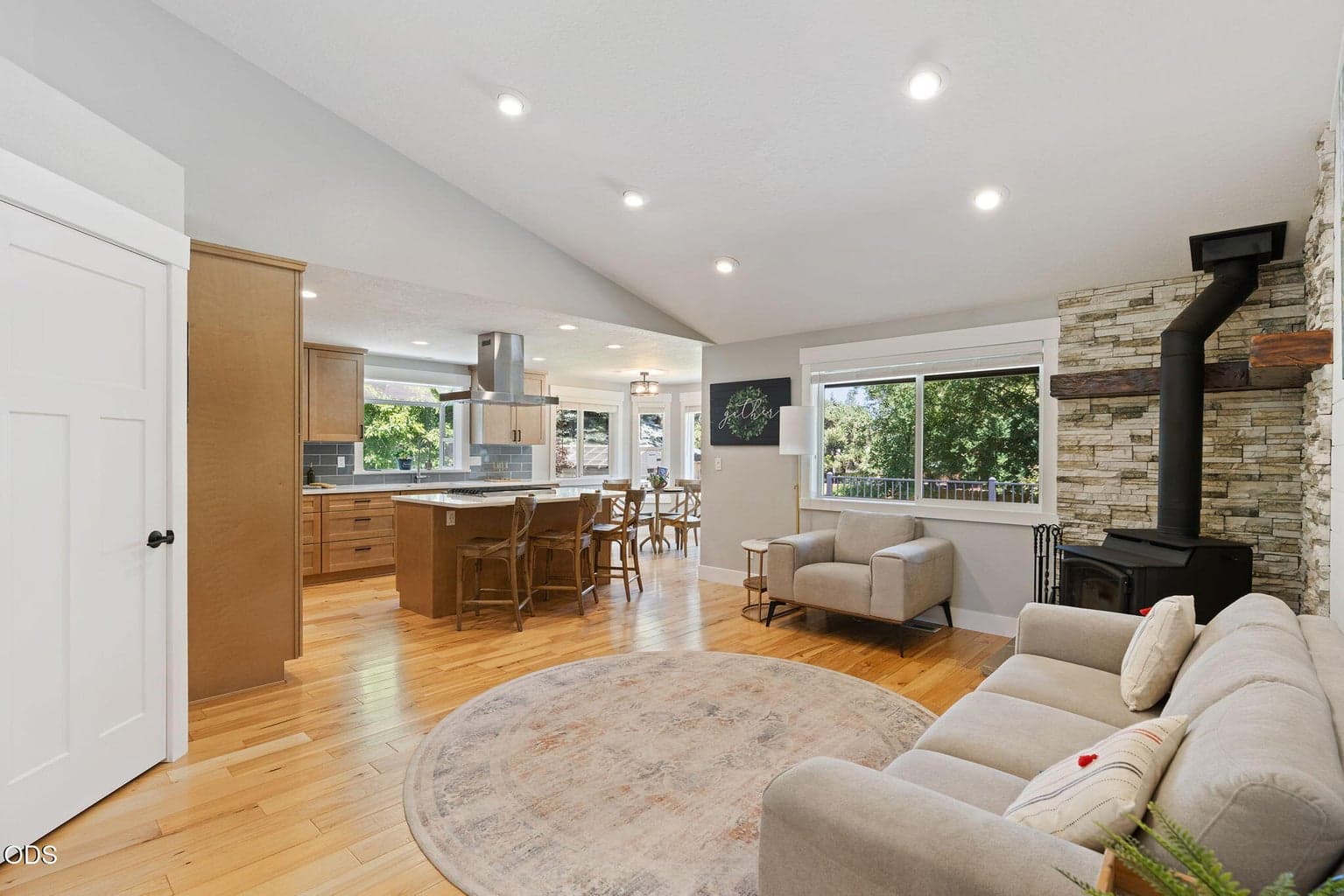 Photo of 21186 Charity Lane 6 of 63