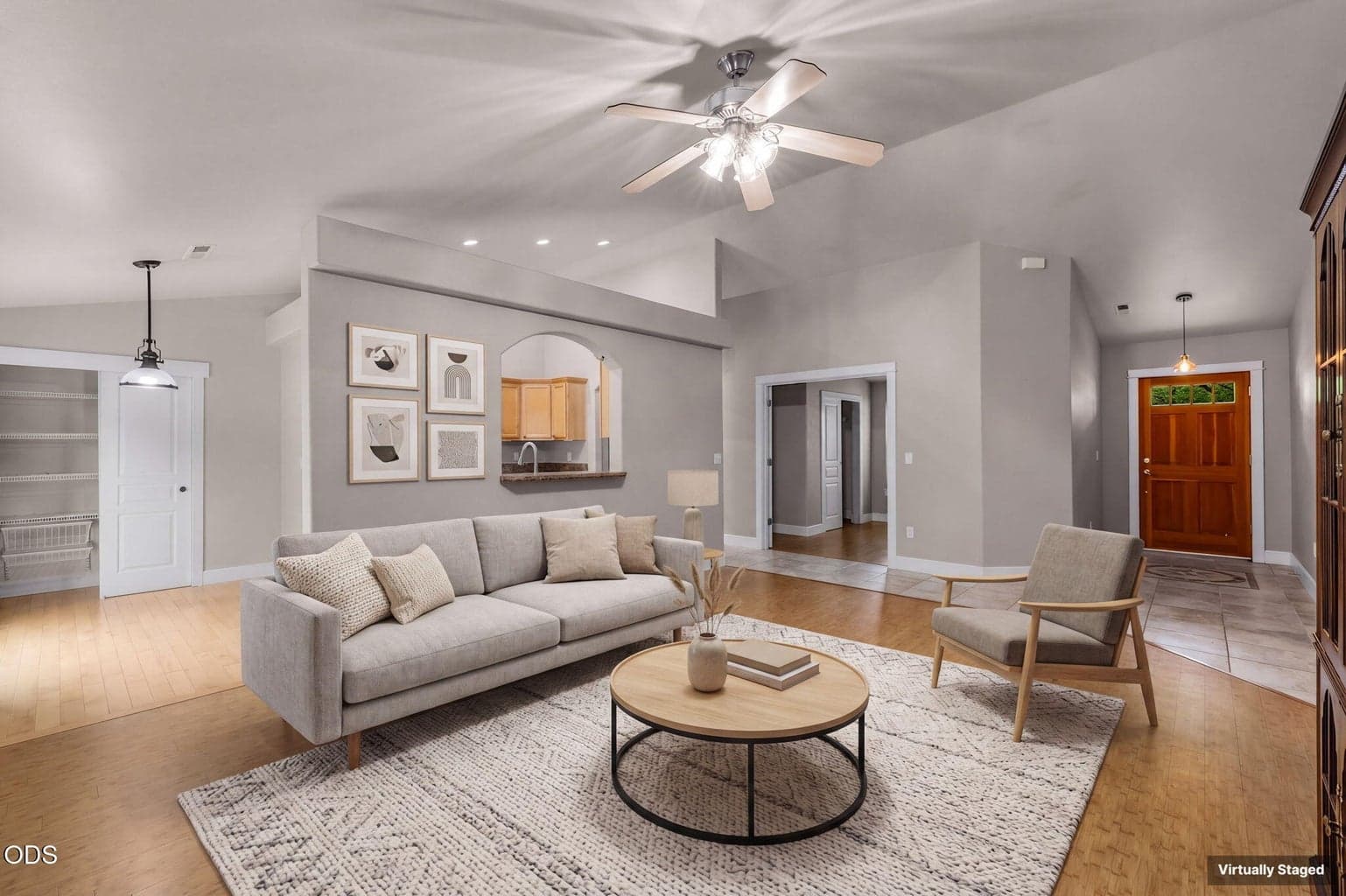 Photo of 2041 SW Obsidian Avenue 17 of 49