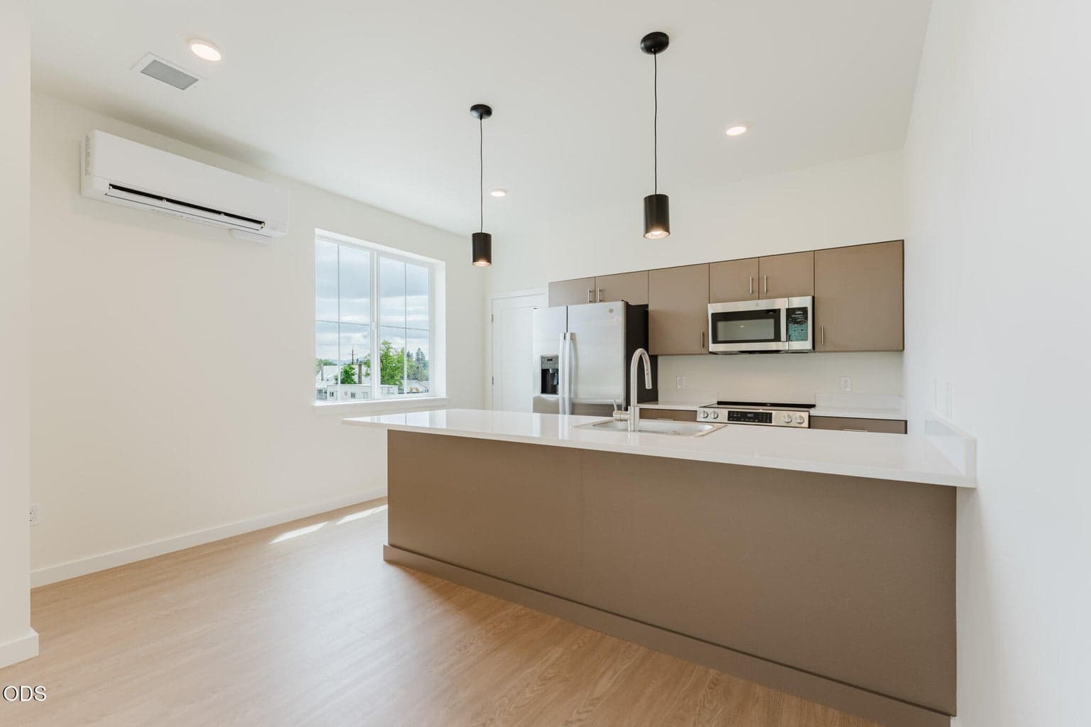 Photo of 155 NW 17th Street 7 of 27