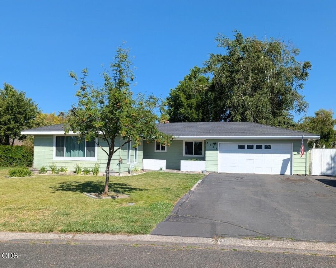 Photo of 3628 Coronado Way 1 of 23