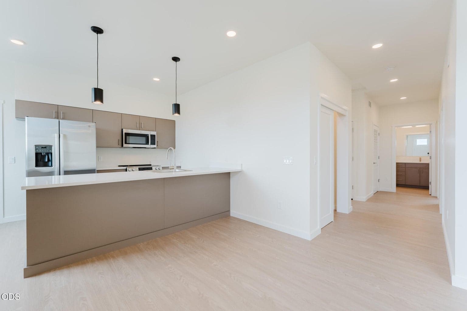 Photo of 167 17th Street 5 of 27