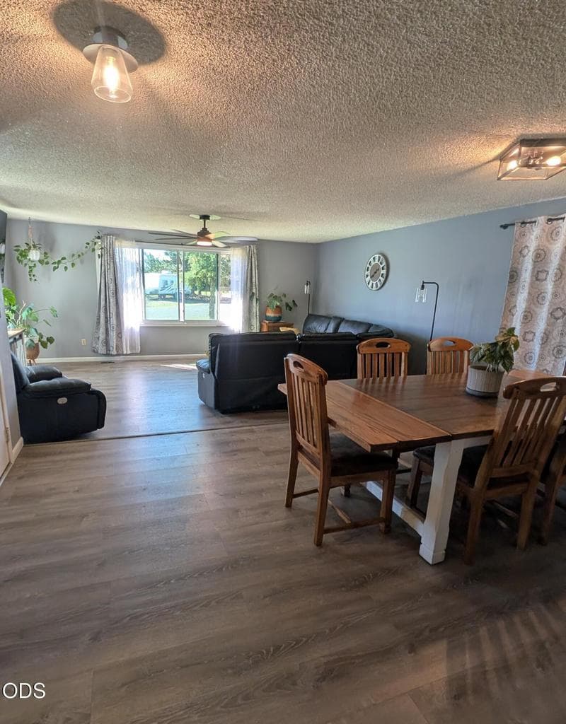 Photo of 3628 Coronado Way 3 of 23