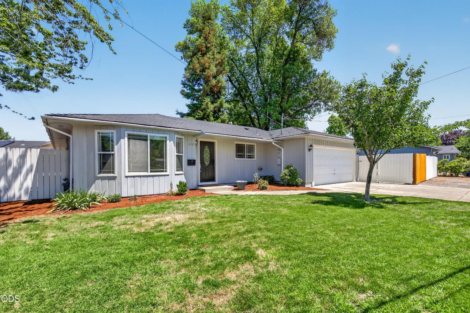 Photo of 1521 Johnson Street 3 of 41