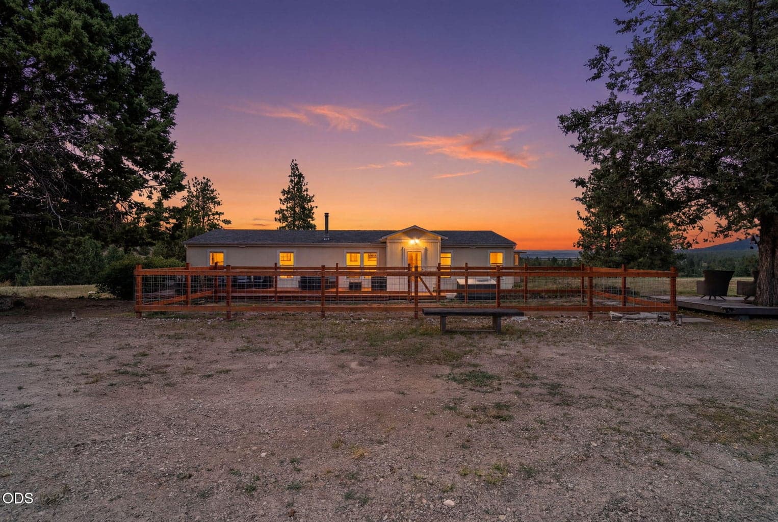 Photo of 47490 Ferguson Mountain Road 1 of 77