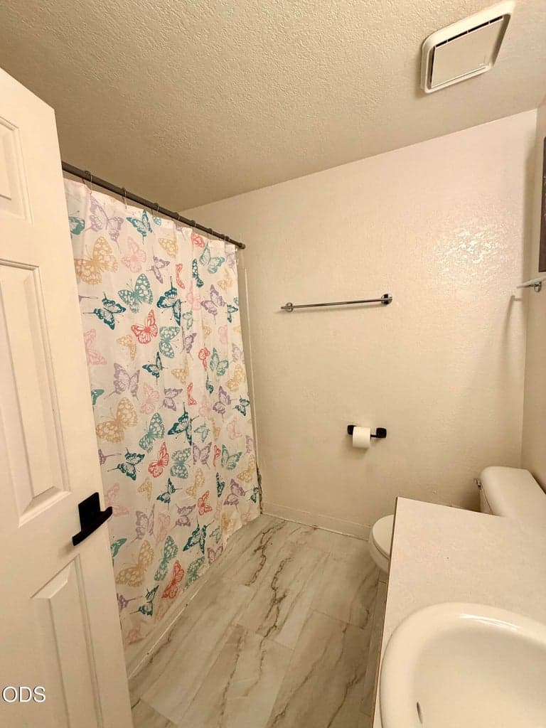 Photo of 1131 Merryman Drive 4 of 23