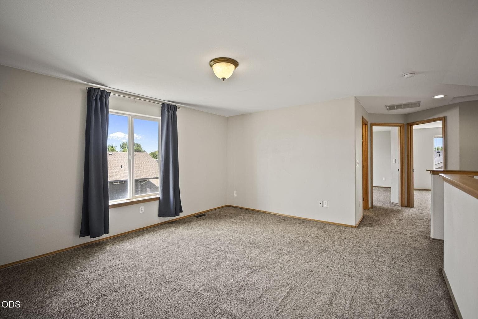 Photo of 1924 NW Joshua Tree Court 20 of 32