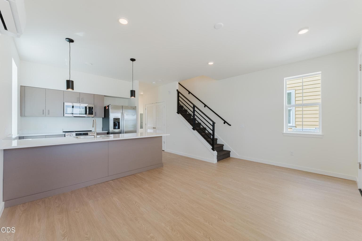 Photo of 317 NW 17th Street 8 of 27